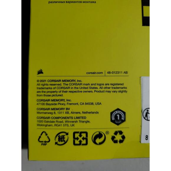 Corsair Dual SSD Mounting Bracket 3.5” Internal Drive Bay to 2.5" Easy Install - Picture 5 of 9